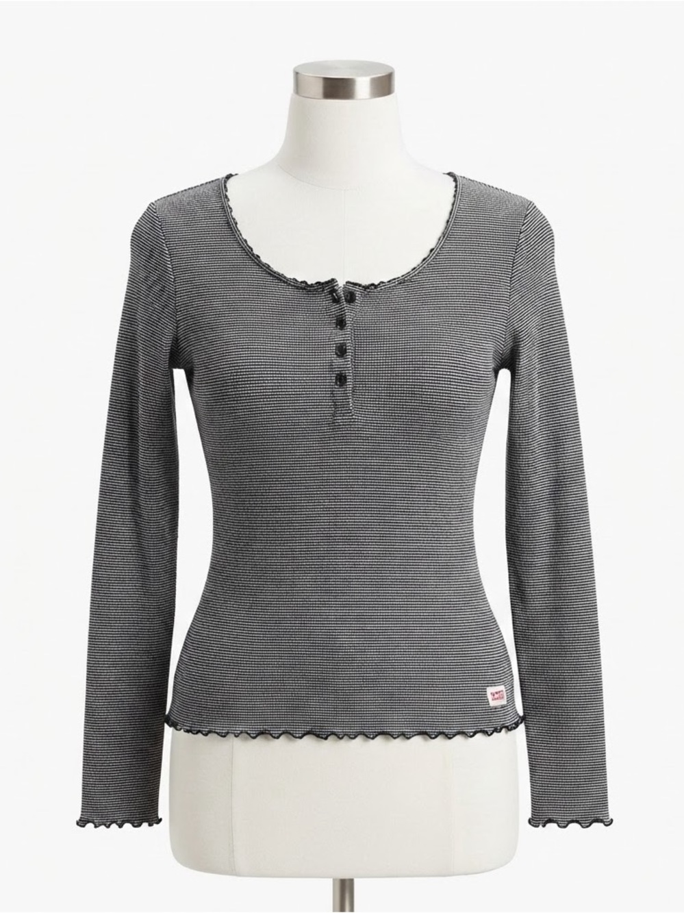 Levi’s Dry Goods Ribbed Lettuce Hem Henley Top | Indie Sleaze Y2K